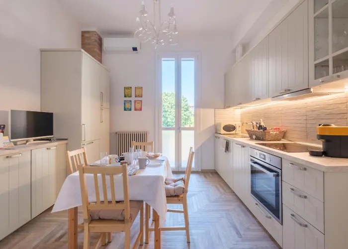 Brand New !!! Ancient Liberty Style Completely Renovated 2025 * Boloňa