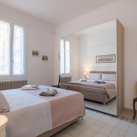 Brand New !!! Ancient Liberty Style Completely Renovated 2025 Boloňa
